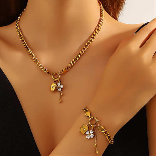 Collier Fleuri - AGATHE